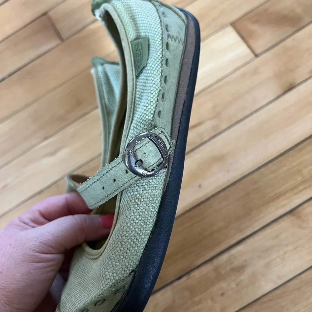 Keen green Mary Jane shoes - Picture 2 of 6